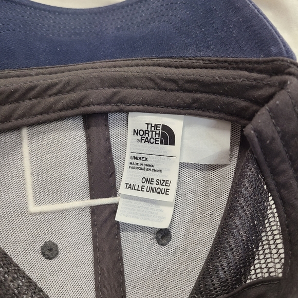 North Face Unisex Navy & Gray Trucker Hat - Picture 6 of 7